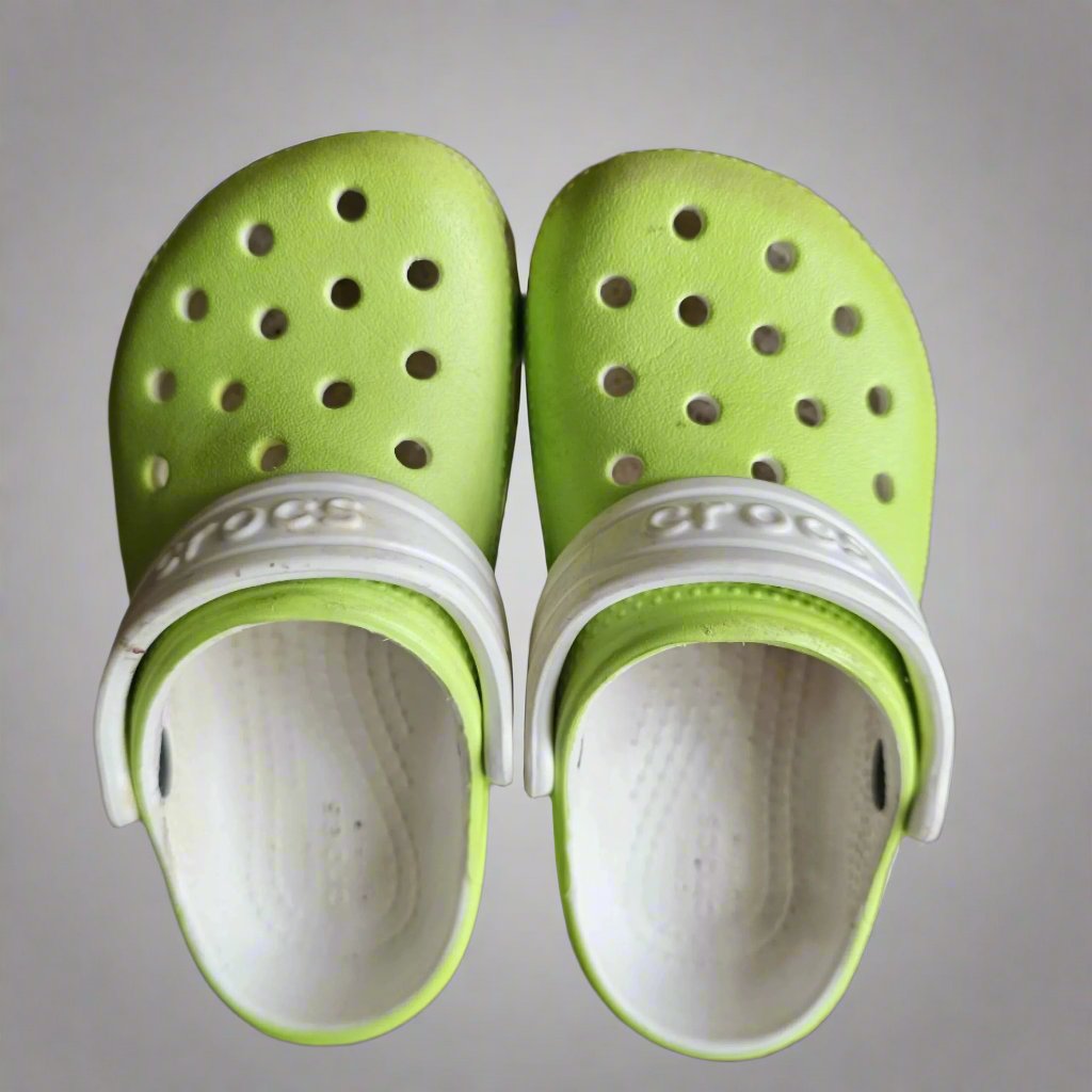 UK8/C8 - Classic Glow in the Dark Clog